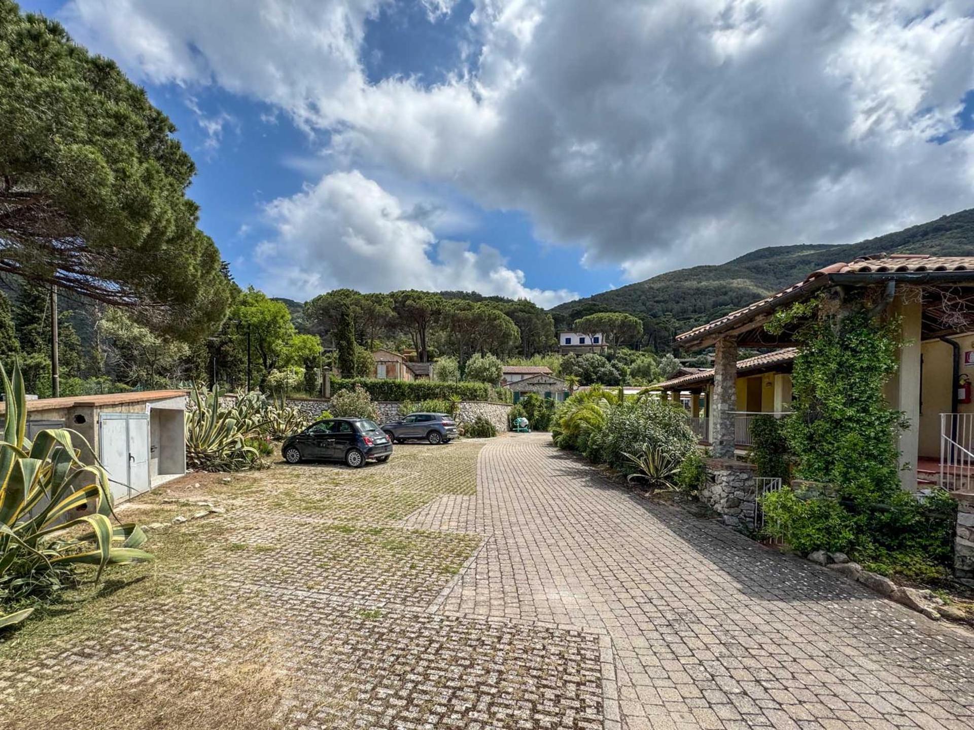 Appartamenti Stefania A Borgo Alloro Casa Castagno Bagian luar foto