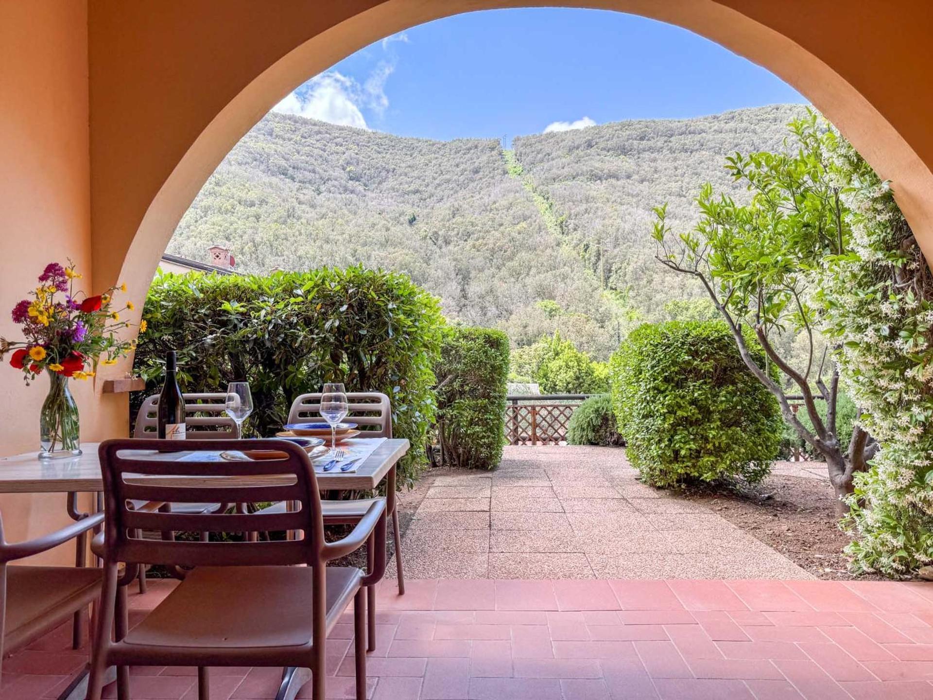 Appartamenti Stefania A Borgo Alloro Casa Castagno Bagian luar foto